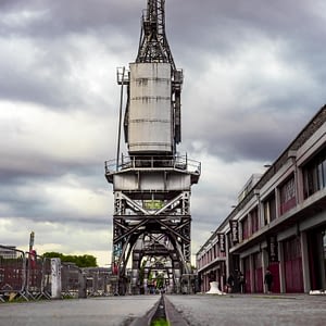 Moody Crane